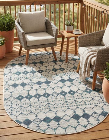 Ivory and Blue Easy-Clean Lattice Indoor / Outdoor Oval Rug