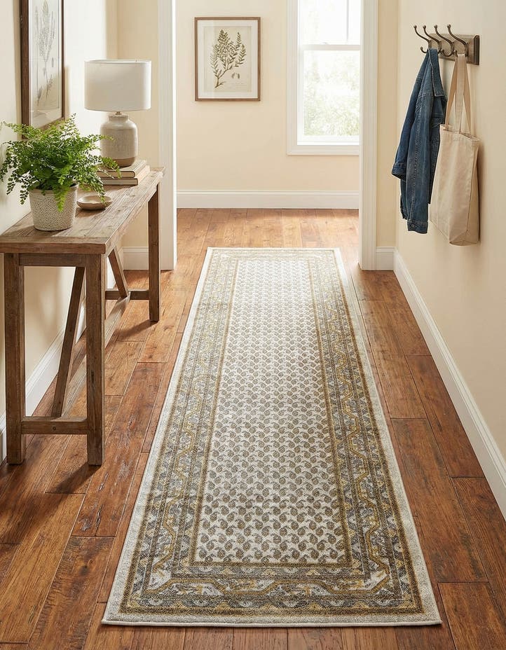 2' 9 x 9' 10 SoHo Runner Rug