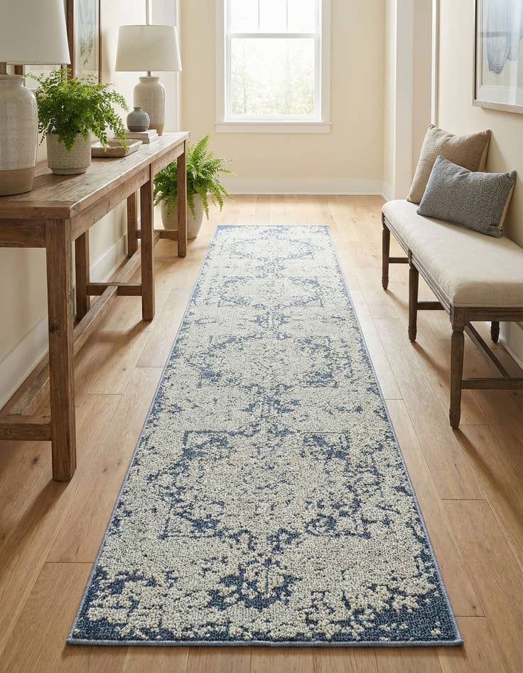 Detail image of 2' 7 x 12'  Washable Traditional Indoor / Outdoor Runner Rug