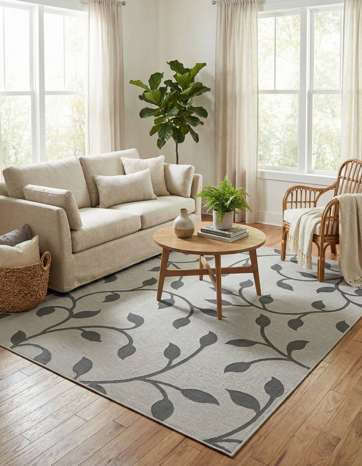 Detail image of 7' x 10'  Washable Botanical Indoor / Outdoor Rug