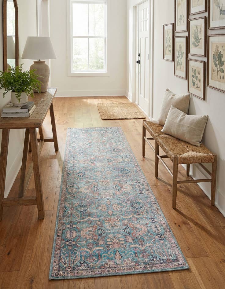 Detail image of 2' 7 x 14'  Washable Nostalgia Runner Rug