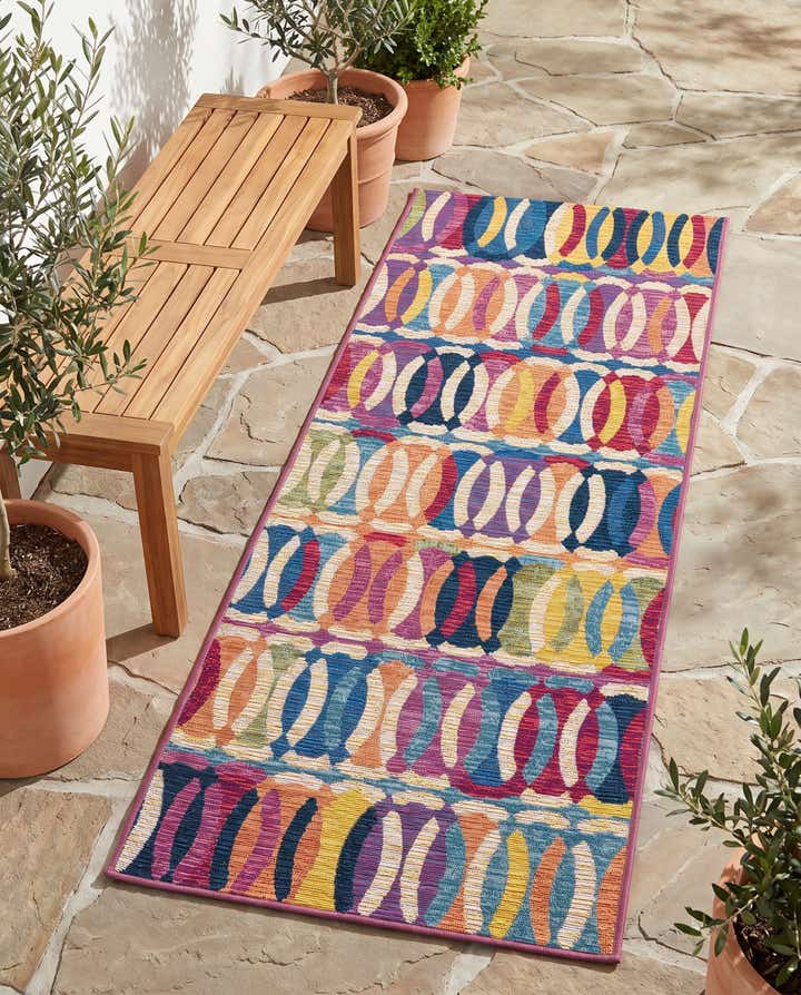 2' x 5' Easy-Clean Modern Indoor / Outdoor Runner Rug