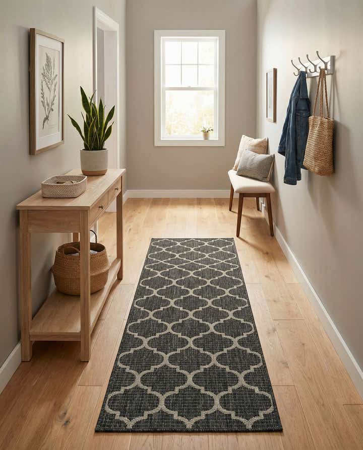 2' x 8' Easy-Clean Trellis Indoor / Outdoor Runner Rug