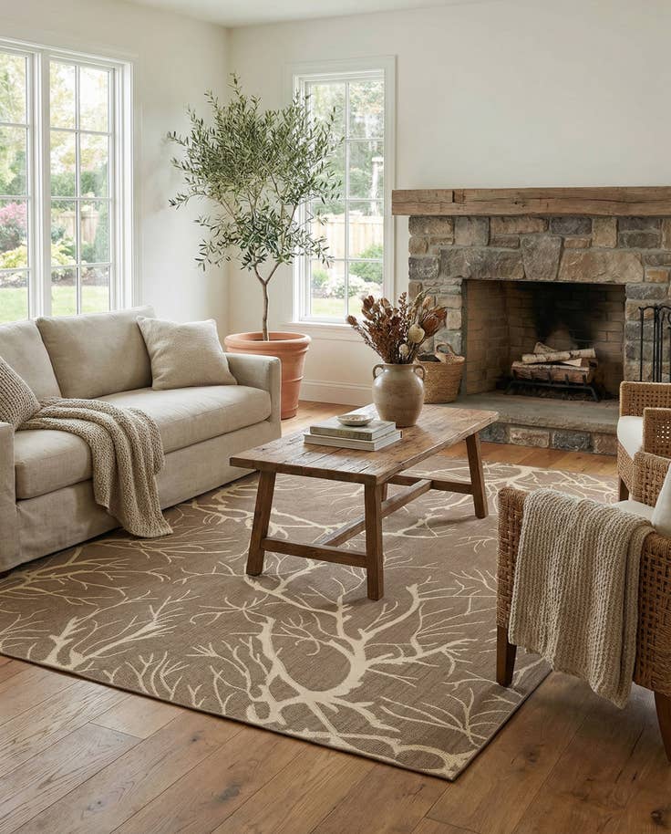 Detail image of 7' x 10' Easy-Clean Botanical Indoor / Outdoor Rug