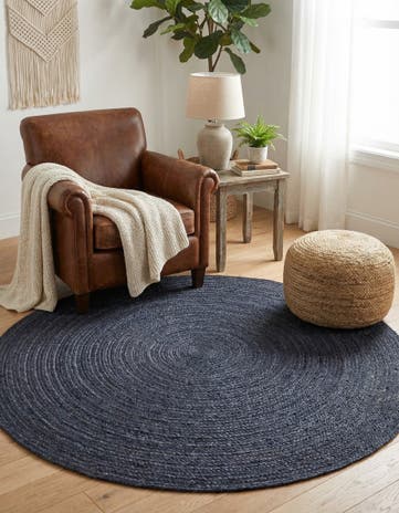 5' 1 x 5' 1 Handmade Braided Jute Round Rug