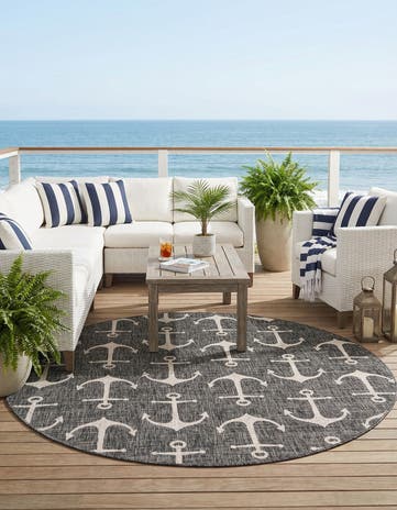 7' 10 x 7' 10 Easy-Clean Coastal Indoor / Outdoor Round Rug