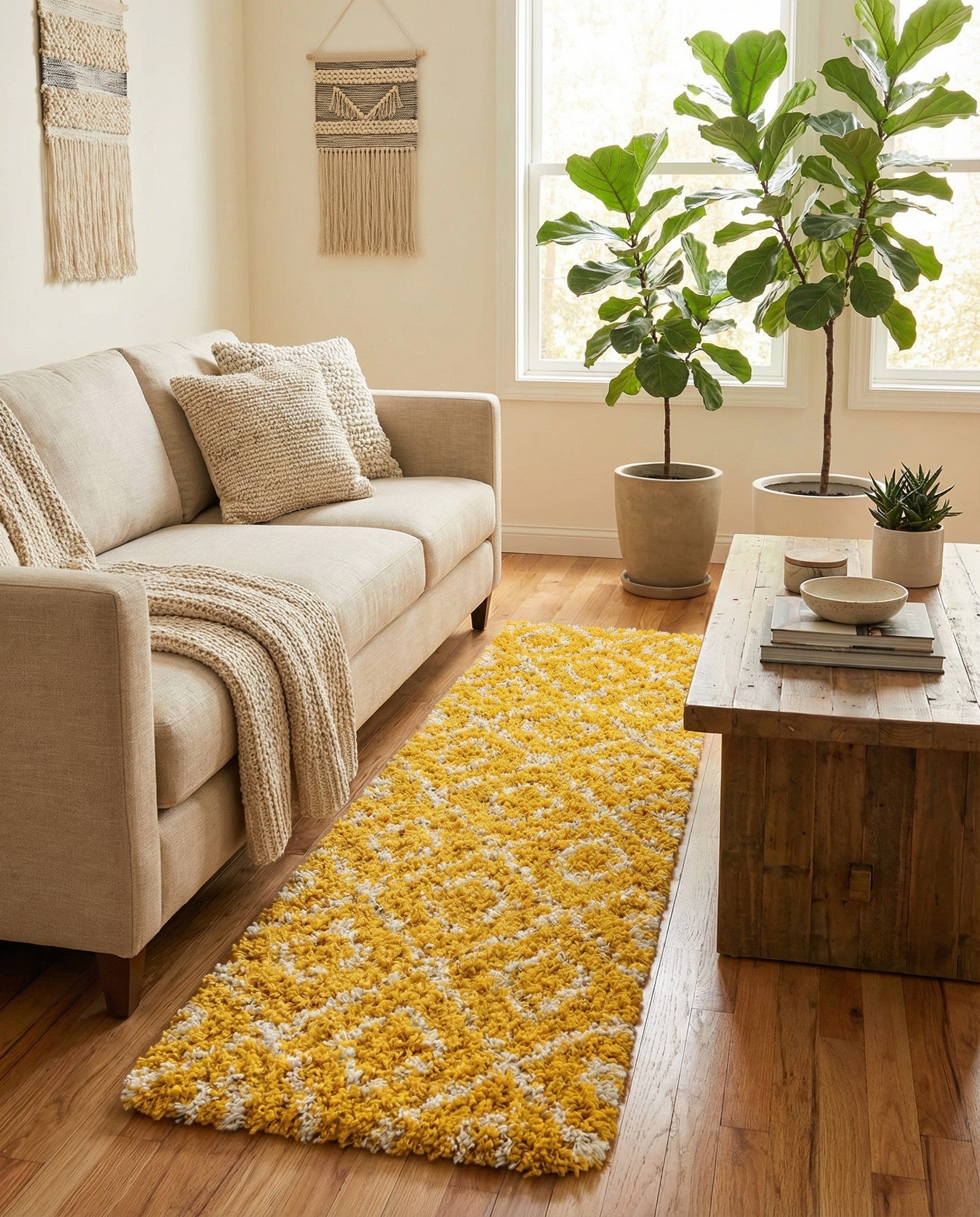  2' 7 x 10' Lattice Shag Runner Rug