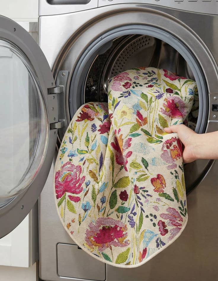 Detail image of  4' x 4'  Washable Botanical Indoor / Outdoor Round Rug