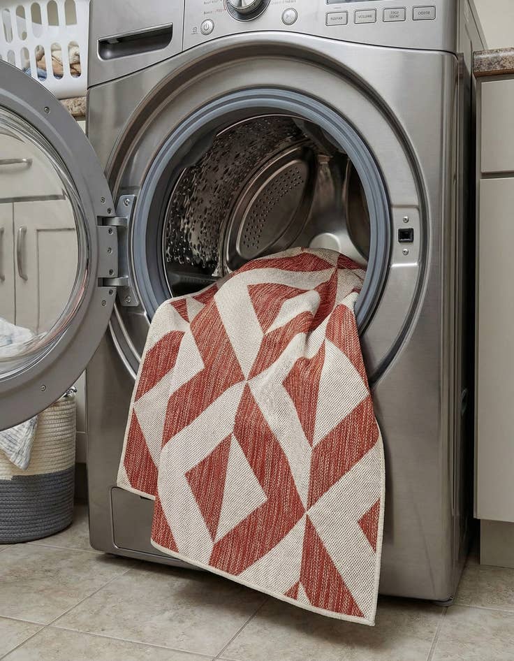 Detail image of 6' x 9'  Washable Jill Zarin Napa Indoor / Outdoor Rug