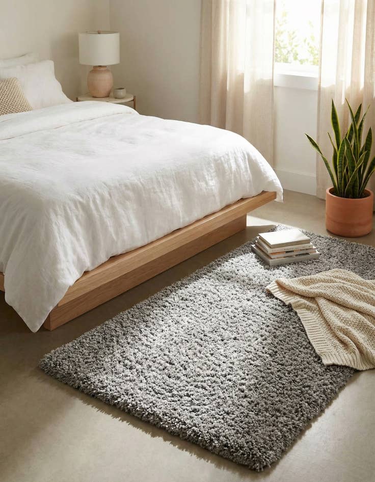 Detail image of  2' x 3' Solid Shag Rug