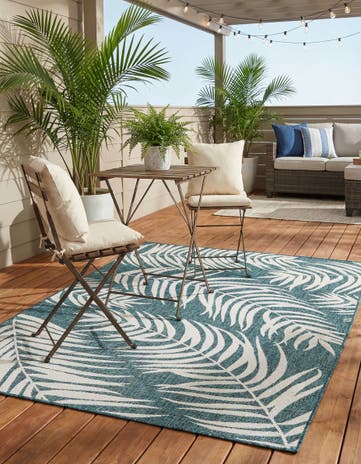 5' 3 x 7' Easy-Clean Botanical Indoor / Outdoor Rug