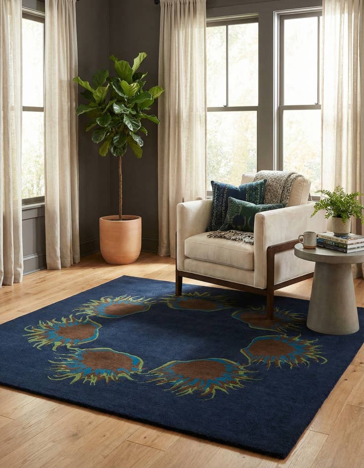 Detail image of 7' 6 x 7' 6 Luna Square Rug