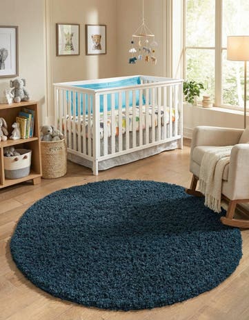5' 3 x 5' 3 Solid Shag Round Rug
