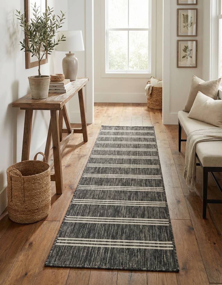 Detail image of 2' x 8'  Washable Jill Zarin Anguilla Indoor / Outdoor Runner Rug