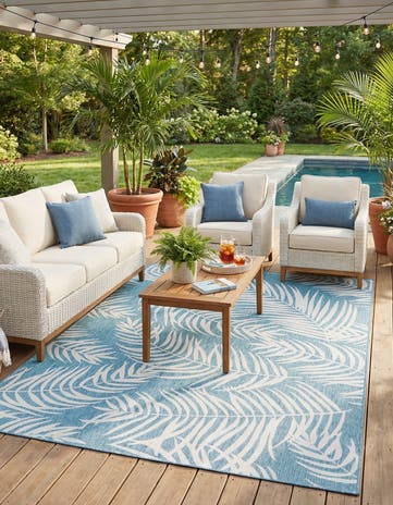 9' x 12' Easy-Clean Botanical Indoor / Outdoor Rug