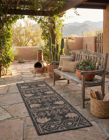 2' x 6' Easy-Clean Southwestern Indoor / Outdoor Runner Rug