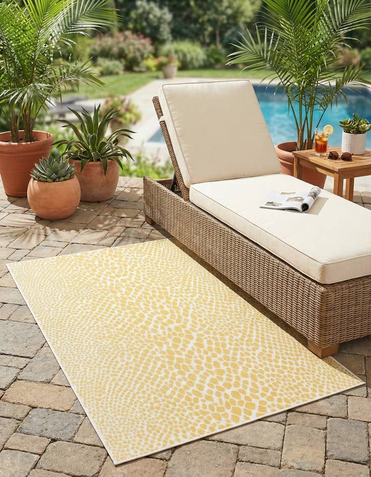Detail image of 1' 4 x 1' 4  Washable Jill Zarin Cape Town Indoor / Outdoor Sample Rug