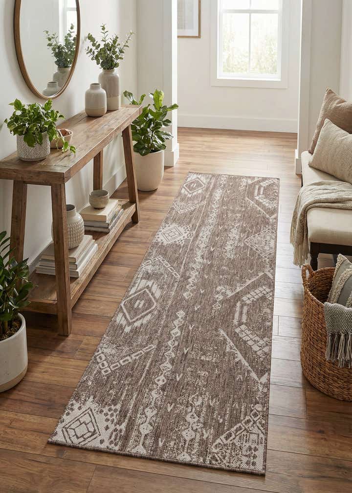 2' 7 x 12' Easy-Clean Bohemian Indoor / Outdoor Runner Rug