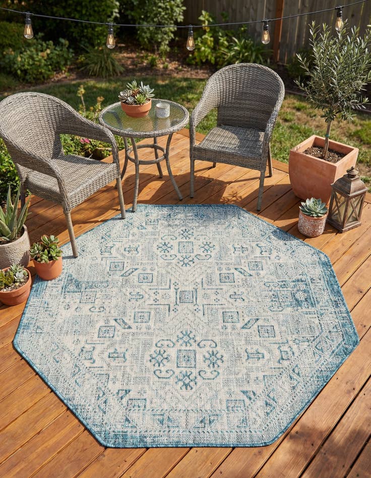 Detail image of 5' 3 x 5' 3 Easy-Clean Aztec Indoor / Outdoor Octagon Rug