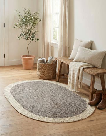 4' 1 x 6' 1 Handmade Braided Jute Oval Rug