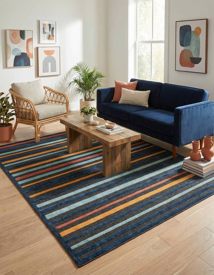 Detail image of 7' 10 x 10' Easy-Clean Belize Indoor / Outdoor Rug