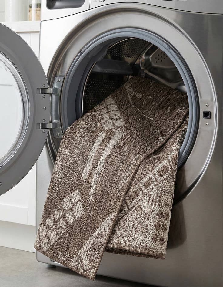 Detail image of  6' x 9'  Washable Bohemian Indoor / Outdoor Rug