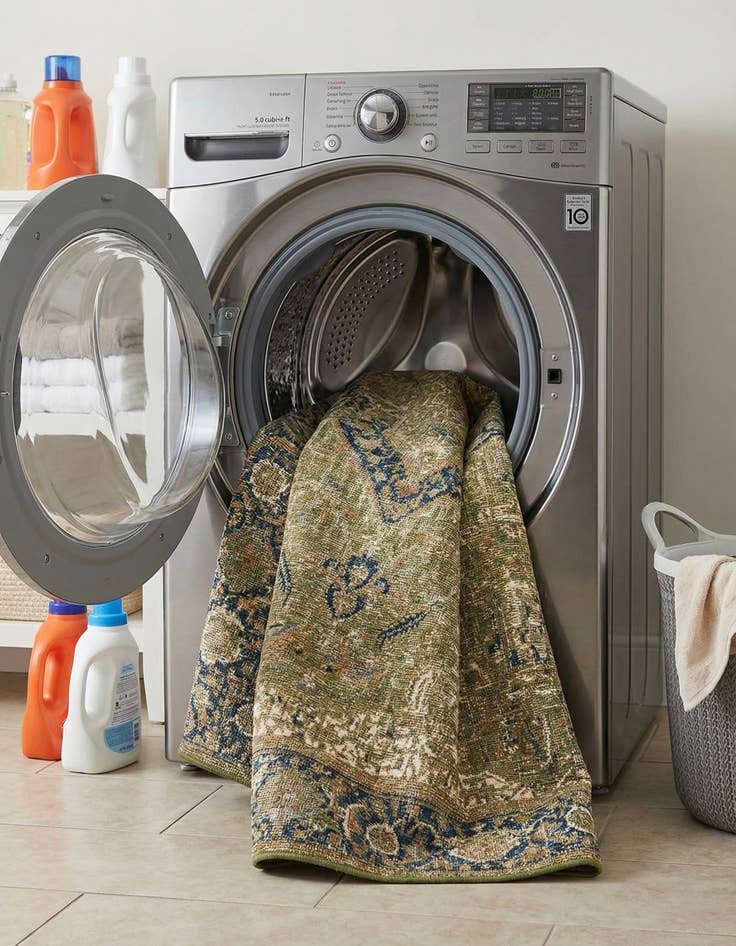 Detail image of 5' 3 x 8'  Washable Traditional Indoor / Outdoor Rug