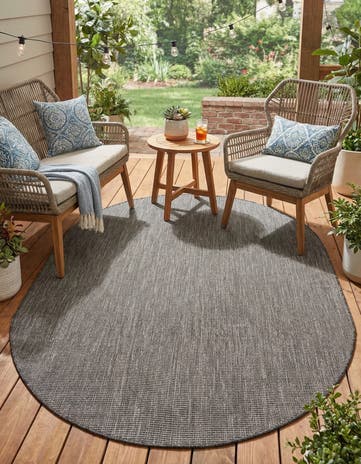 Black Easy-Clean Solid Indoor / Outdoor Oval Rug