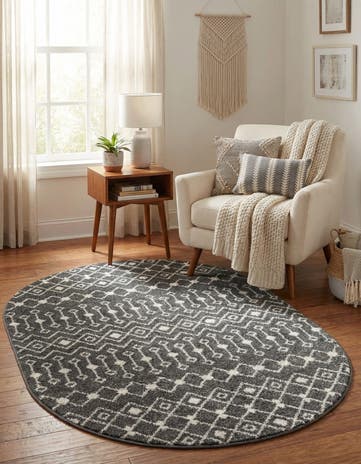 4' x 6' Moroccan Trellis Oval Rug