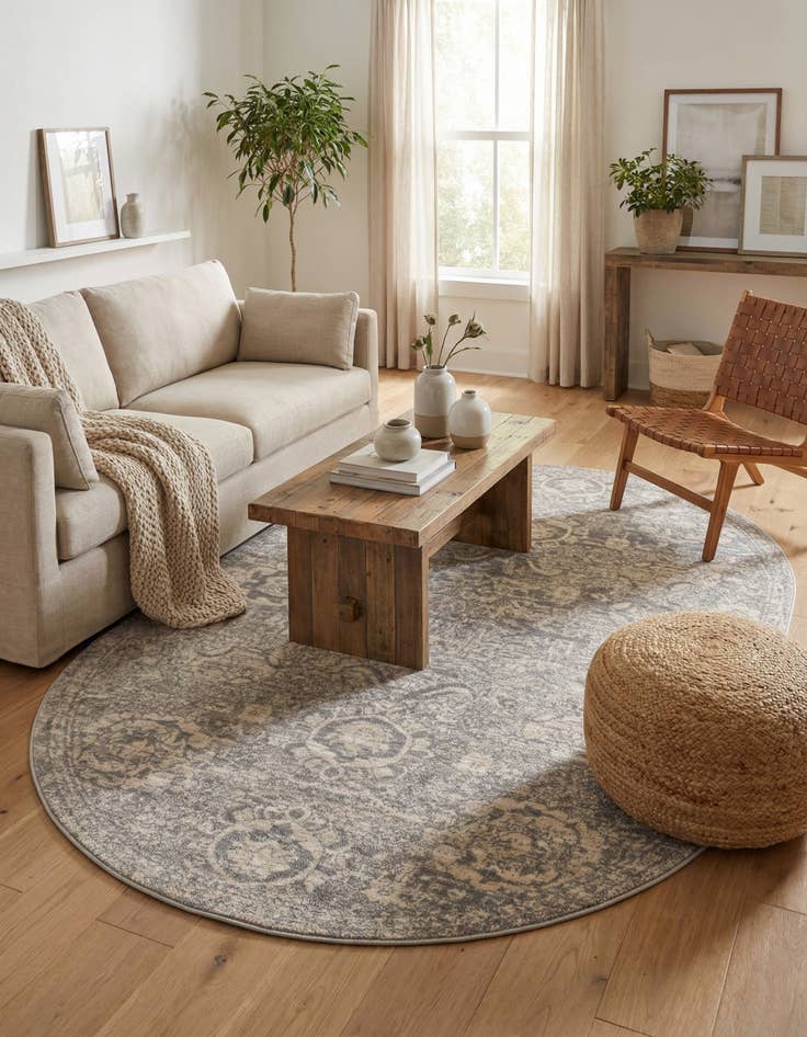 Detail image of  5' 3 x 8' Lola Oval Rug