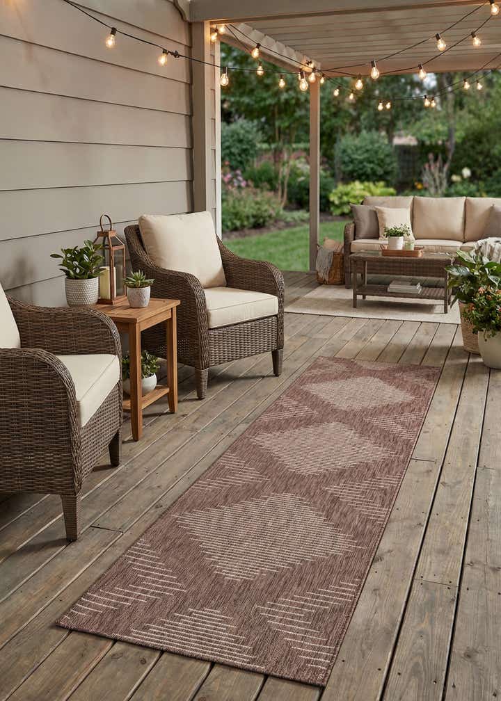 2' 7 x 12' Easy-Clean Modern Indoor / Outdoor Runner Rug