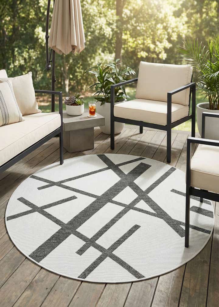 6' x 6' Easy-Clean Modern Indoor / Outdoor Round Rug