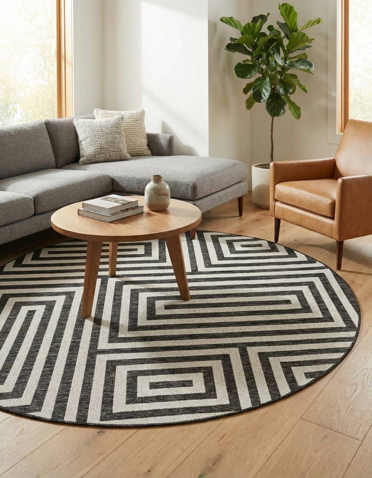 Detail image of 7' 10 x 7' 10  Washable Modern Indoor / Outdoor Round Rug