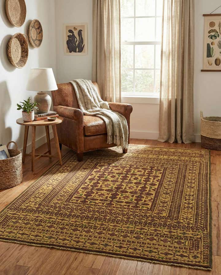 4' 1 x 6' 4 Hand Knotted Sumak Wool Rug