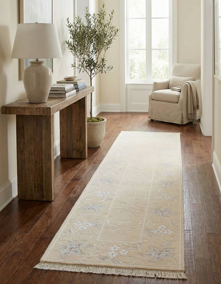 Detail image of 2' 9 x 9' 3  Hand Knotted Darya Wool Runner Rug