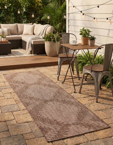 2' x 6' Easy-Clean Modern Indoor / Outdoor Runner Rug