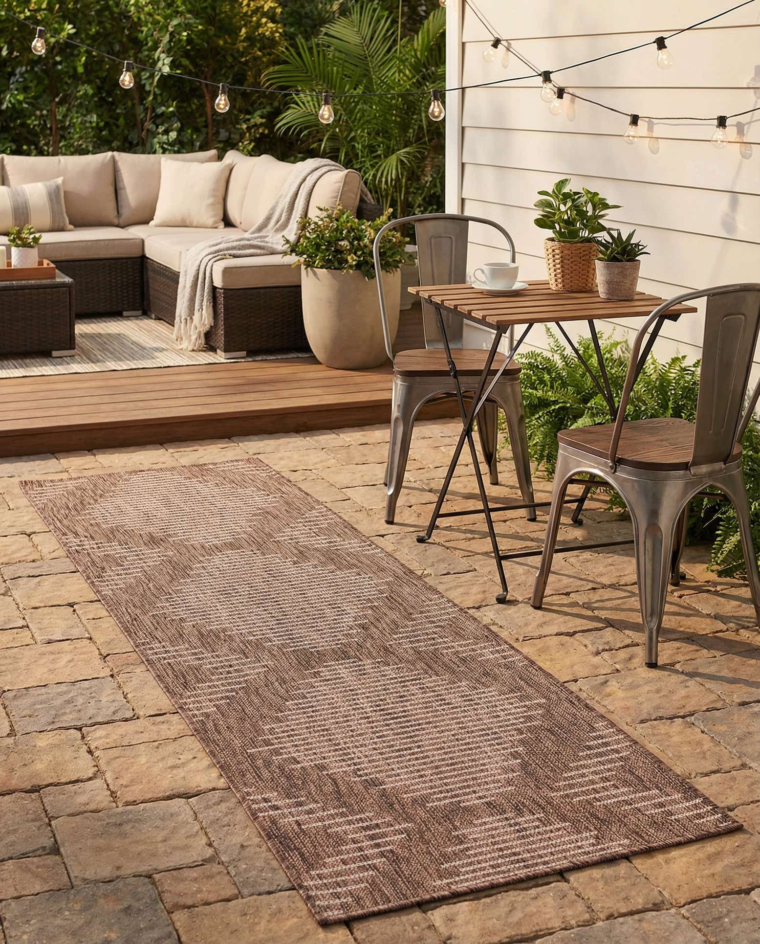 2' x 6' Easy-Clean Modern Indoor / Outdoor Runner Rug