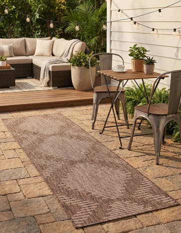 2' x 6' Easy-Clean Modern Indoor / Outdoor Runner Rug