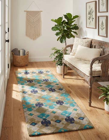 2' 7 x 8' Luna Runner Rug