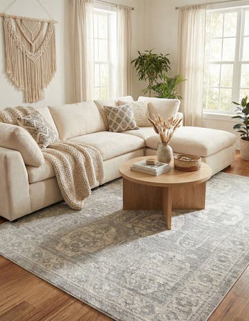 5' 3 x 8' Lola Rug