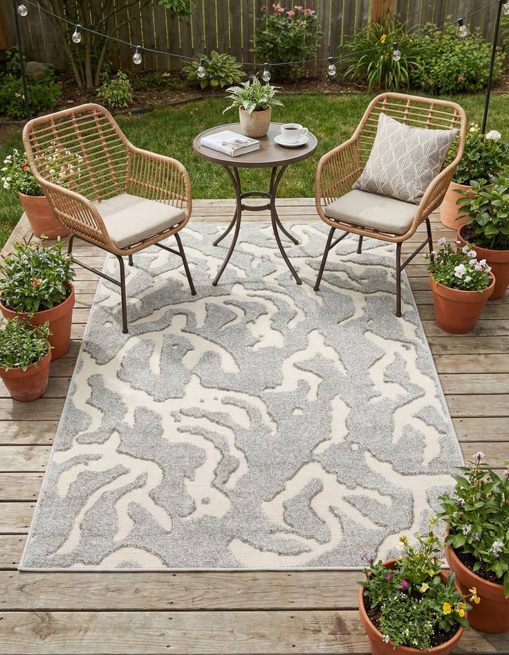 Detail image of 4' x 6' Easy-Clean Sabrina Soto Indoor / Outdoor Rug