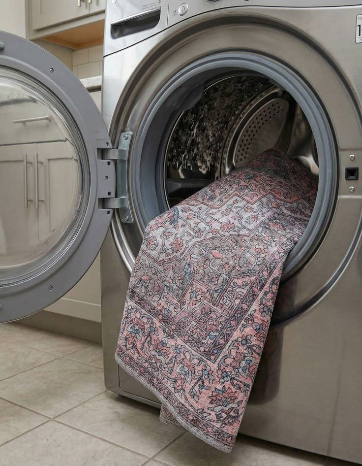 Detail image of 5' 3 x 8'  Washable Mangata Rug