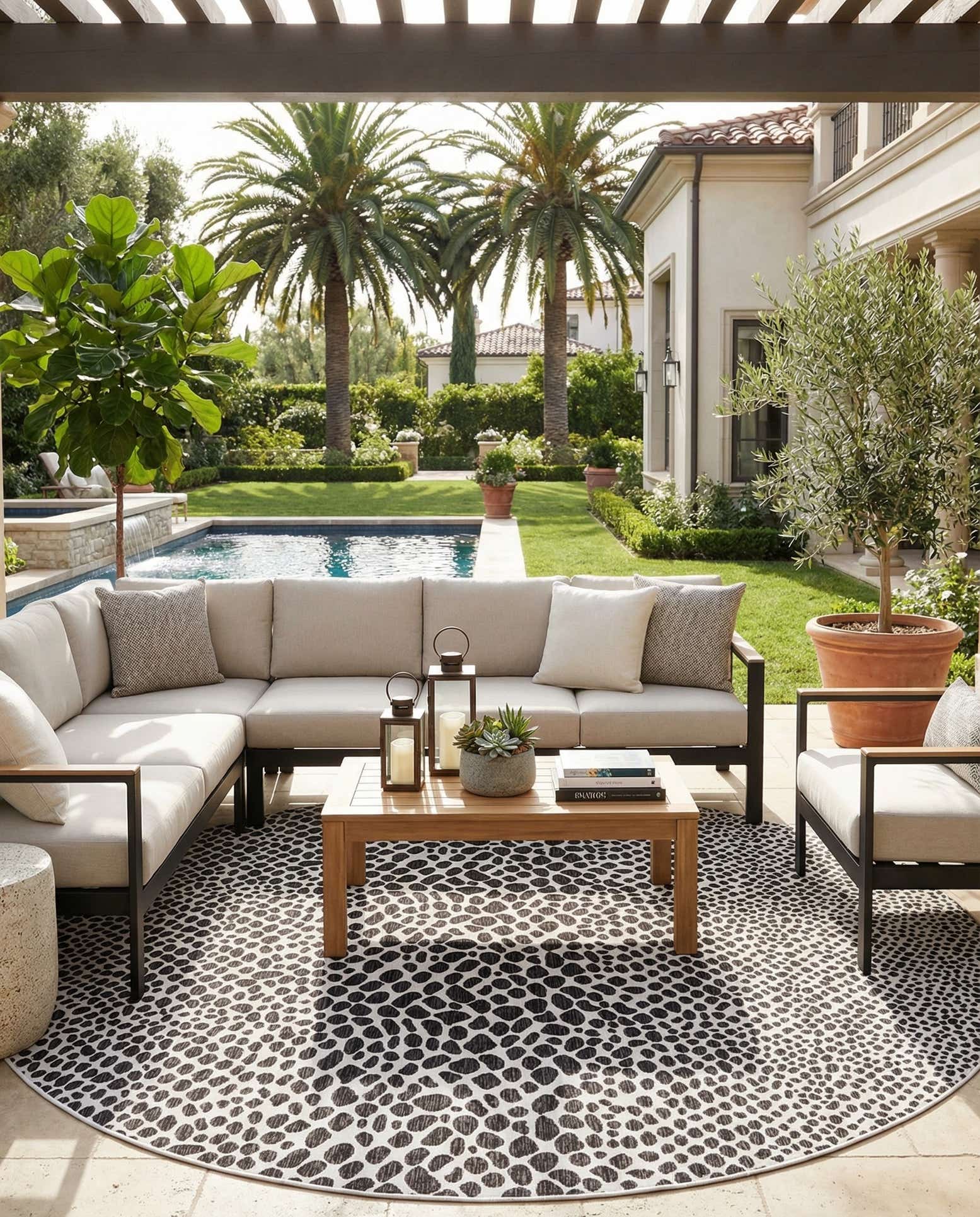 13' x 13' Easy-Clean Jill Zarin Cape Town Indoor / Outdoor Round Rug