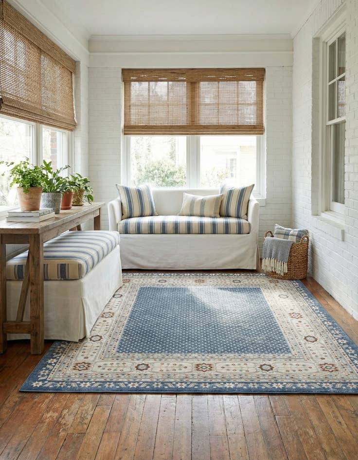 Detail image of  7' 10 x 7' 10 Charlotte Square Rug