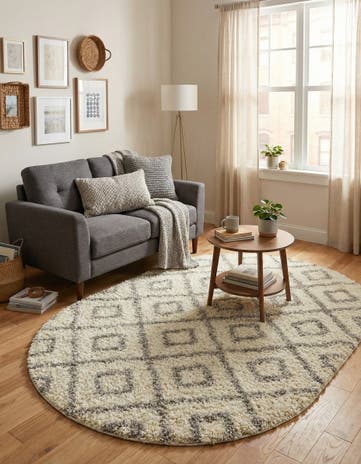Ivory Lattice Shag Oval Rug