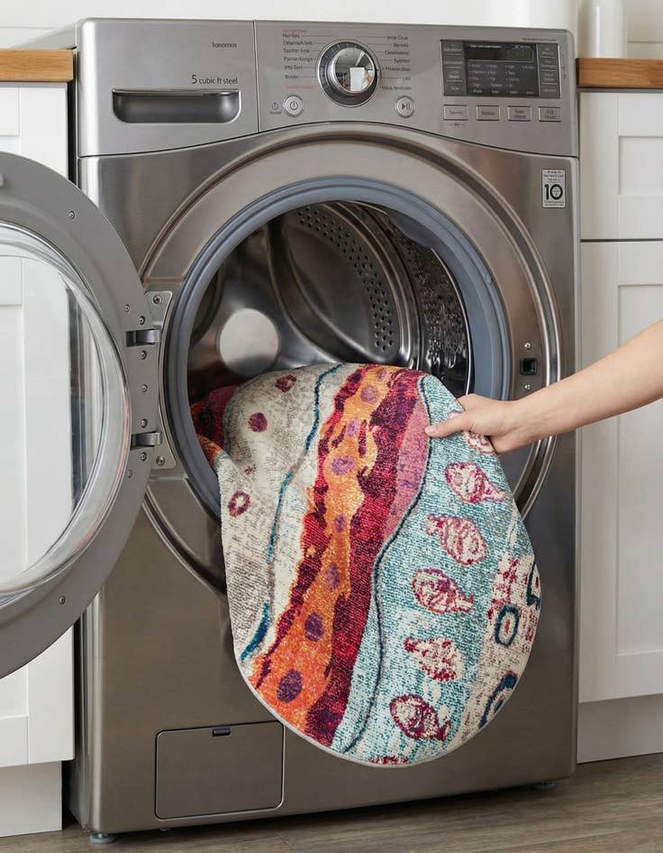 Detail image of 3' 3 x 3' 3  Washable Vivid Round Rug