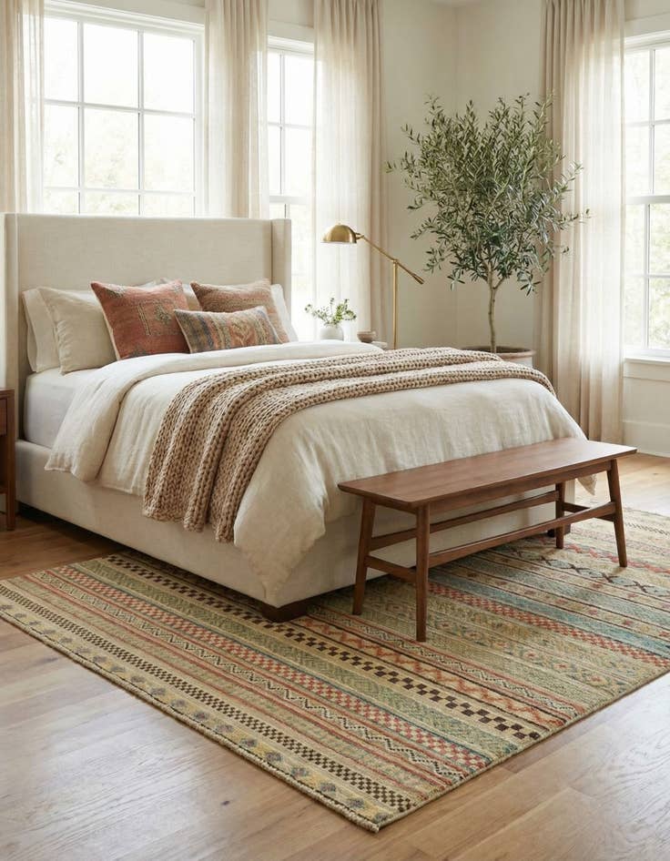 Detail image of 2' 9 x 4'  Hand Knotted Modern Ziegler Rug