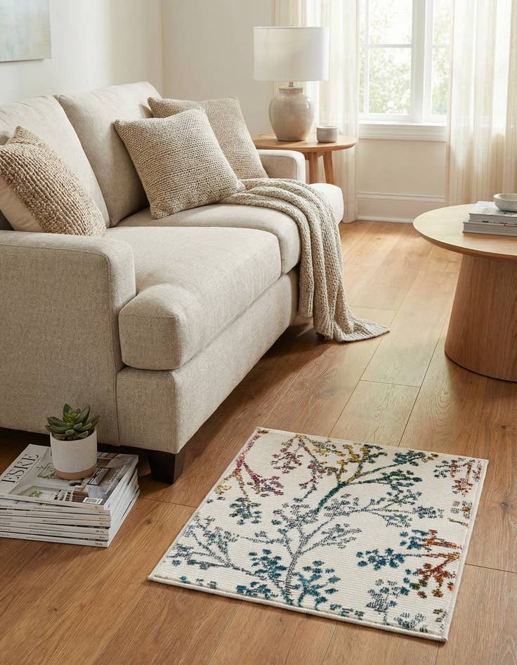 Detail image of  1' 4 x 1' 4 Blossom Sample Rug