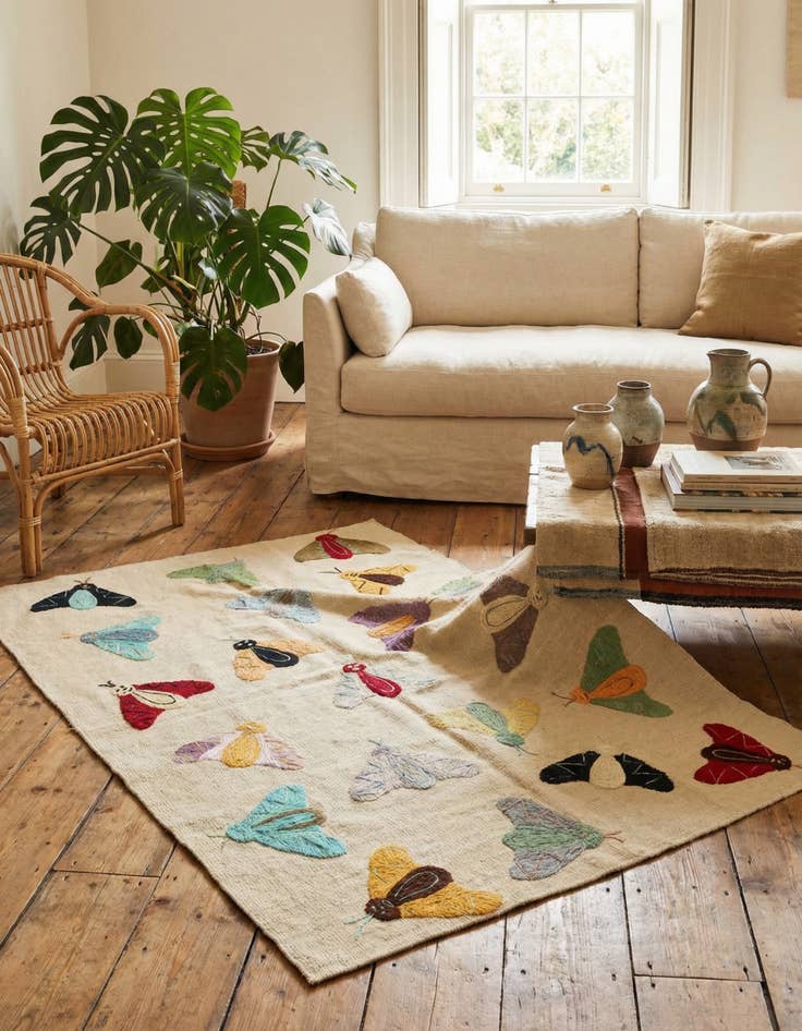 Detail image of 3' 3 x 4' 8  Hand Woven Kilim Suzani Wool Rug