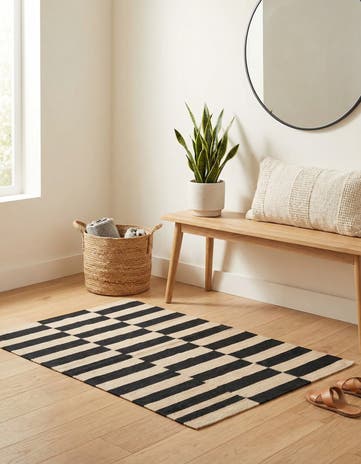 2' 7 x 3' 10 Hand Woven Kilim Modern Wool Rug